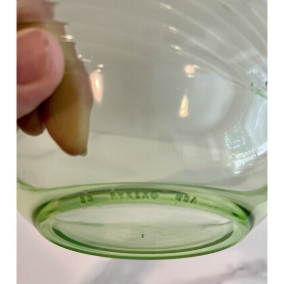Vintage 14oz Pyrex Festiva USA Spring Green Cereal Soup Bowl 7.5" - Picture 3 of 4